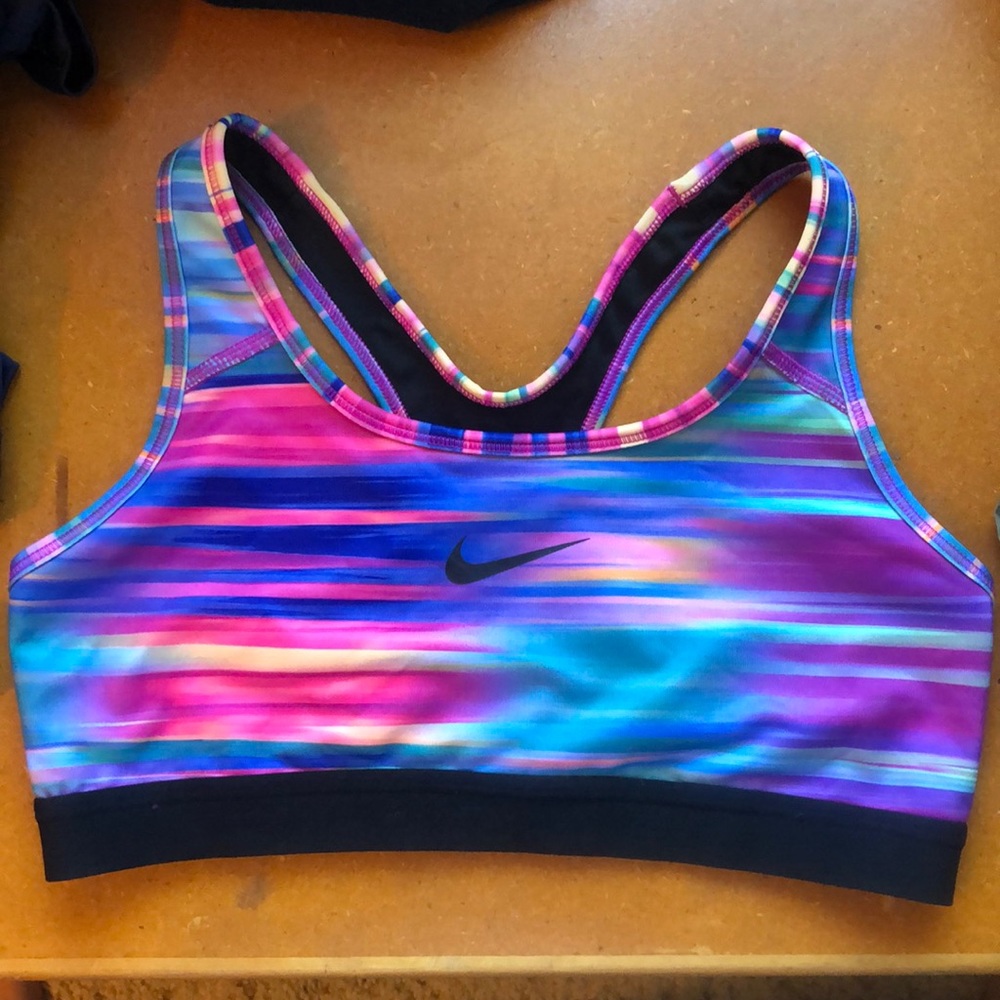 NIKE DRI-FIT Sports Bra